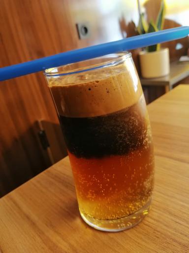 عکس کافه ملو  شعبه سلامت