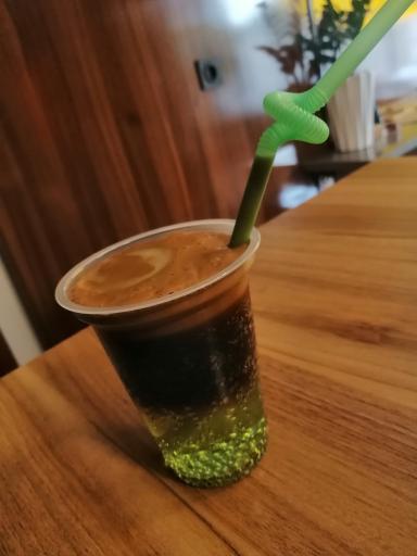 عکس کافه ملو  شعبه سلامت