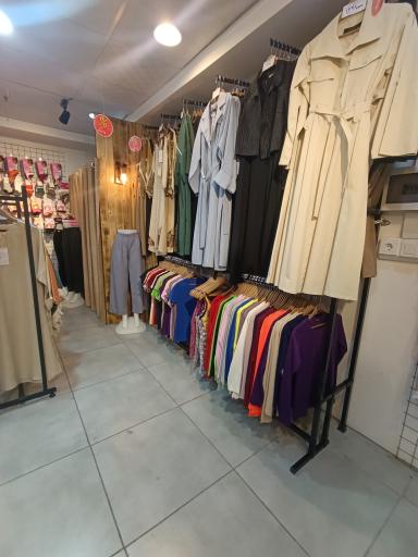 پوشاک زنانه منتخب 