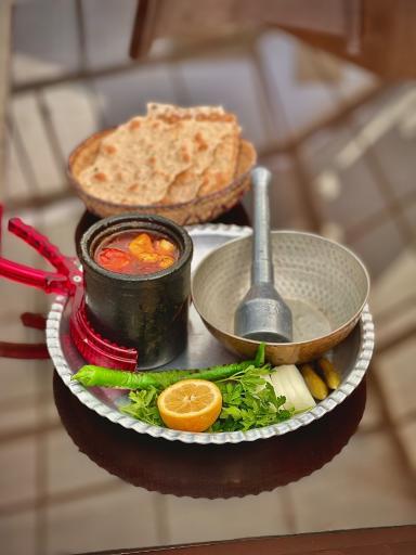 عکس رستوران و سفره خانه ناردون