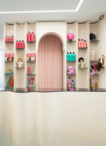 عکس سالن زیبایی و مرکز فر سیمین