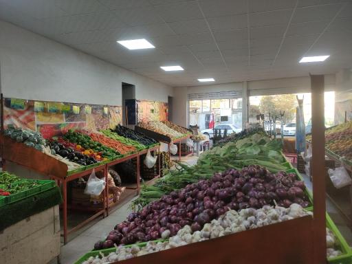 عکس بازار میوه و تره بار یادگار