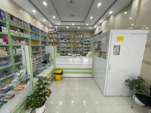 عکس داروخانه دکتر عباس زاده