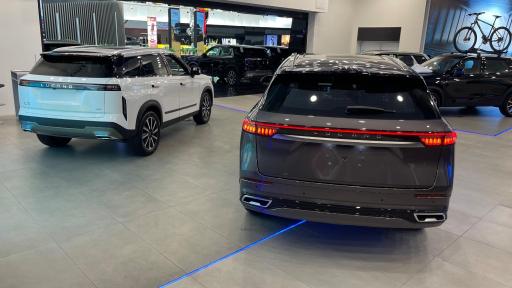 عکس مکث موتور لوکانو 702