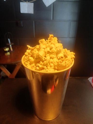 عکس کافه گیم آنا