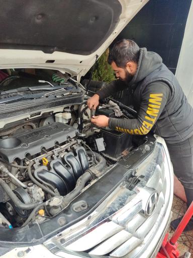 عکس آذرخدمات خودرویی پاشا 24