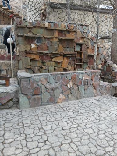 عکس باغ رستوران برکه