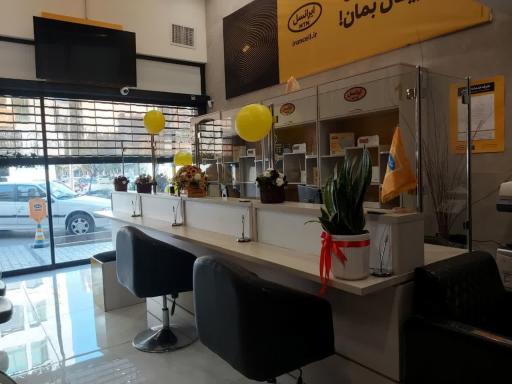 عکس مرکز ارتباط با ایرانسل