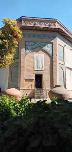 عکس عمارت کلاه فرنگی