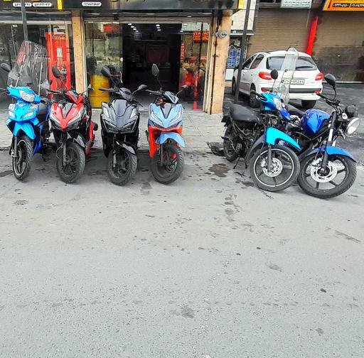 عکس موتورسازی باجاج