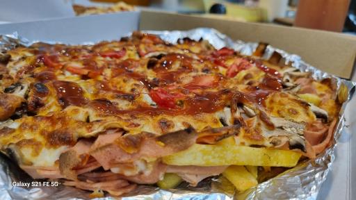 عکس پیتزا آیلا