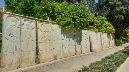 عکس عمارت کلاه فرنگی