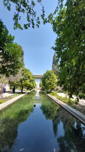 عکس عمارت کلاه فرنگی