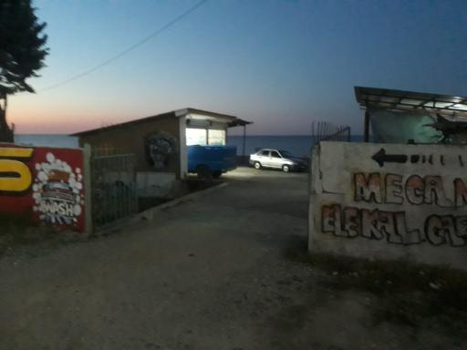 عکس تعمیرگاه نیسان سرایی