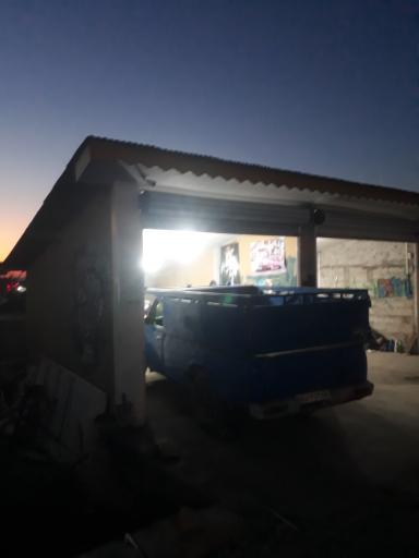 عکس تعمیرگاه نیسان سرایی