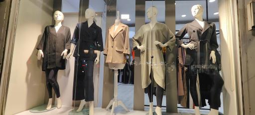 عکس و این هم ست