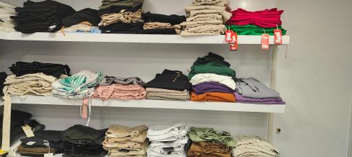 عکس و این هم ست