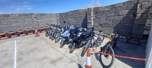 عکس آموزشگاه موتورسیکلت مجتمع امینیان همدان