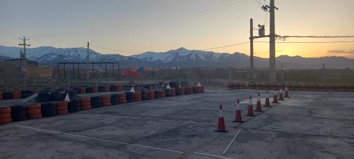 عکس آموزشگاه موتورسیکلت مجتمع امینیان همدان