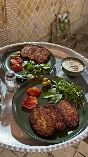 عکس عمارت ضیغمی