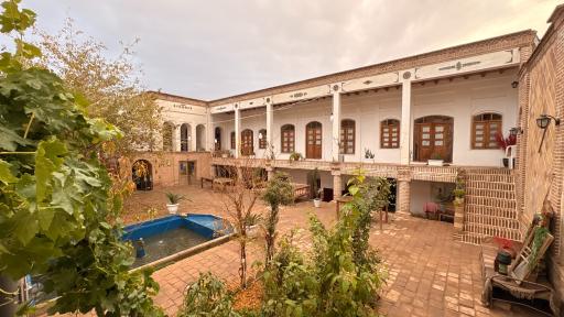 عکس عمارت ضیغمی