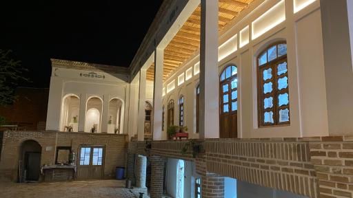 عکس عمارت ضیغمی