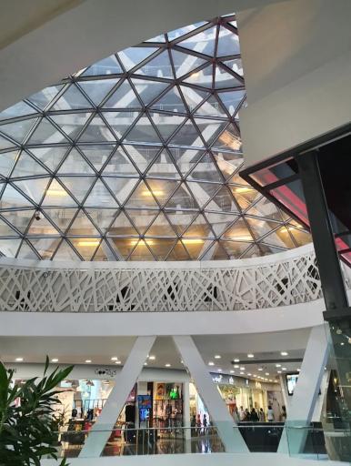 عکس مرکز خرید آواپلت (آواسنتر)