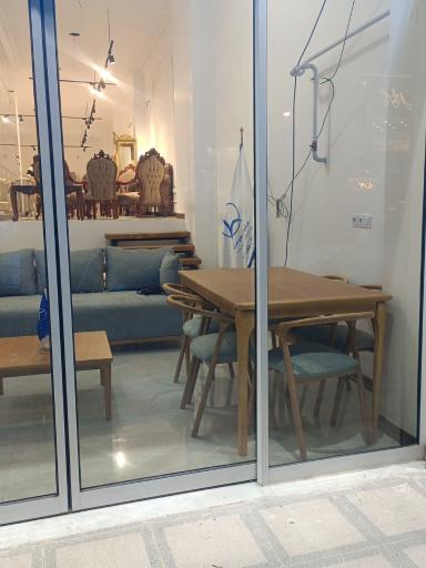 عکس فروشگاه مبل هومت