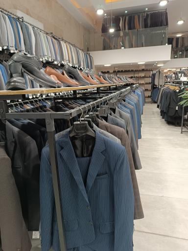 عکس کت شلوار خان زاد