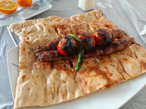 عکس کبابی گلپایگانی