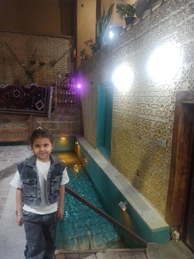 عکس بوم‌گردی و سفرخانه سنتی شمس الملوک