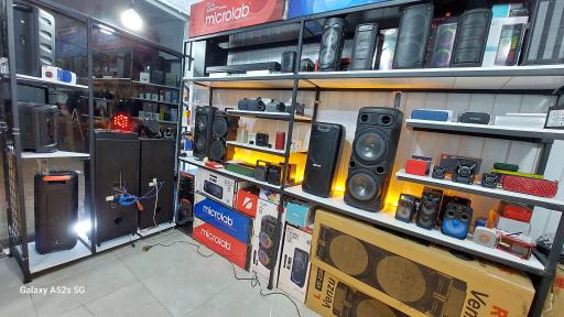 عکس فروشگاه اسپیکر جادویی