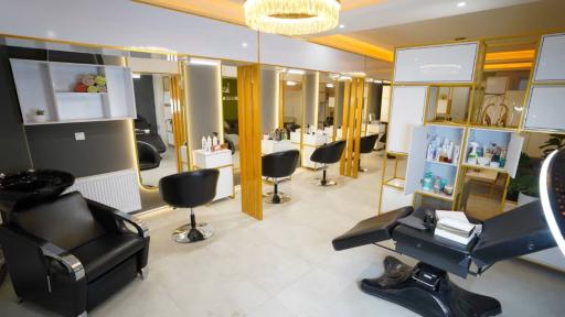 عکس سالن تخصصی مو زهرا محمدیان