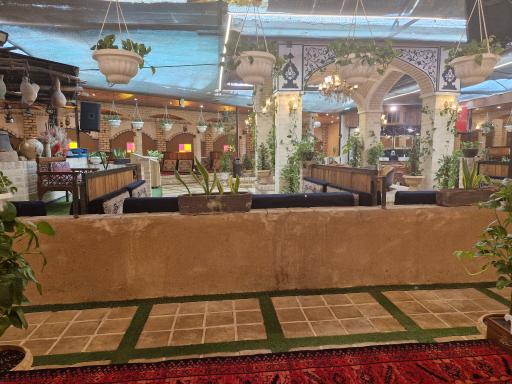عکس سفره خانه سنتی سندباد