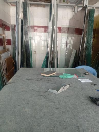 عکس شیشه بری جماک
