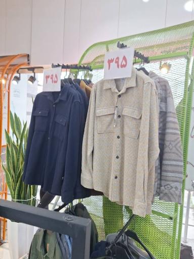 عکس مرکز خرید دی