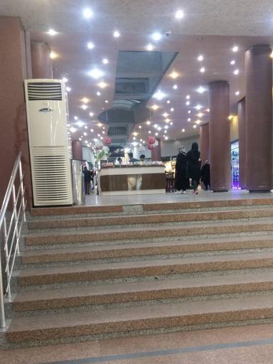 عکس مرکز خرید دی