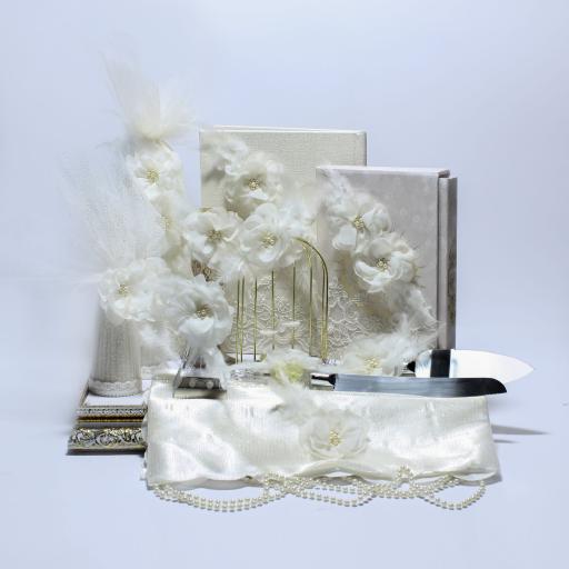 عکس لوازم بله برون و عقد تاج