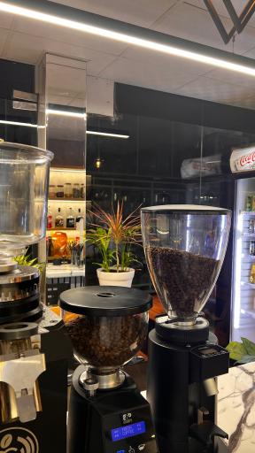 عکس کافه لیماک