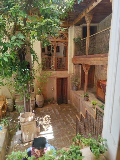 سفره خانه سنتی زرنگار