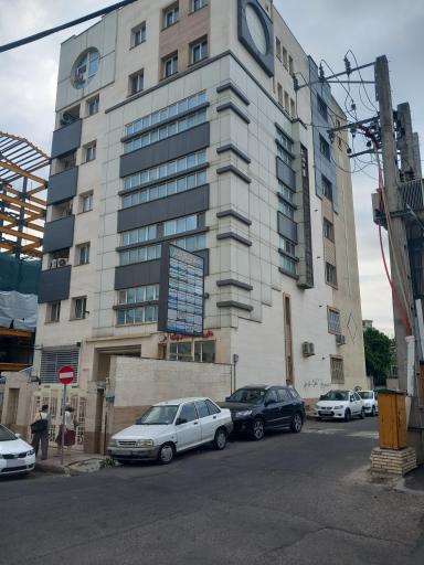 ساختمان پزشکان اکباتان