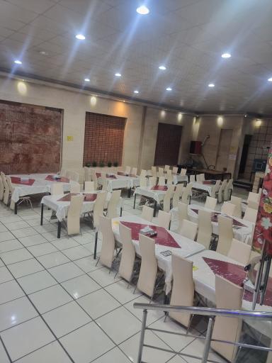 عکس رستوران نگین شهر 