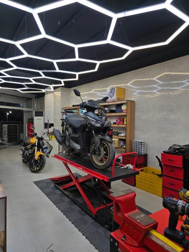 عکس تعمیرگاه متو مهیار