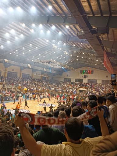 عکس سالن ورزشی امام خمینی (ره)