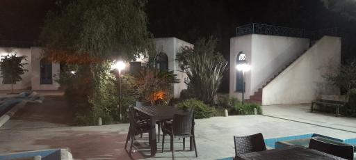 عکس رستوران باغ پدری