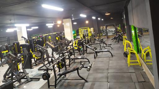 عکس باشگاه بدنسازی فیزیک پلاس 