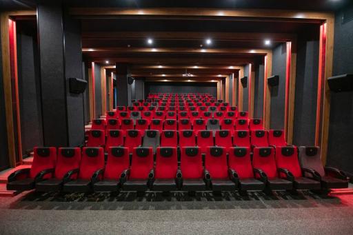 عکس پردیس سینمایی بازار شهر