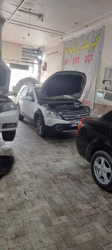 عکس تعمیرگاه موتور و گیربکس و جلوبندی صادقی و داستانی