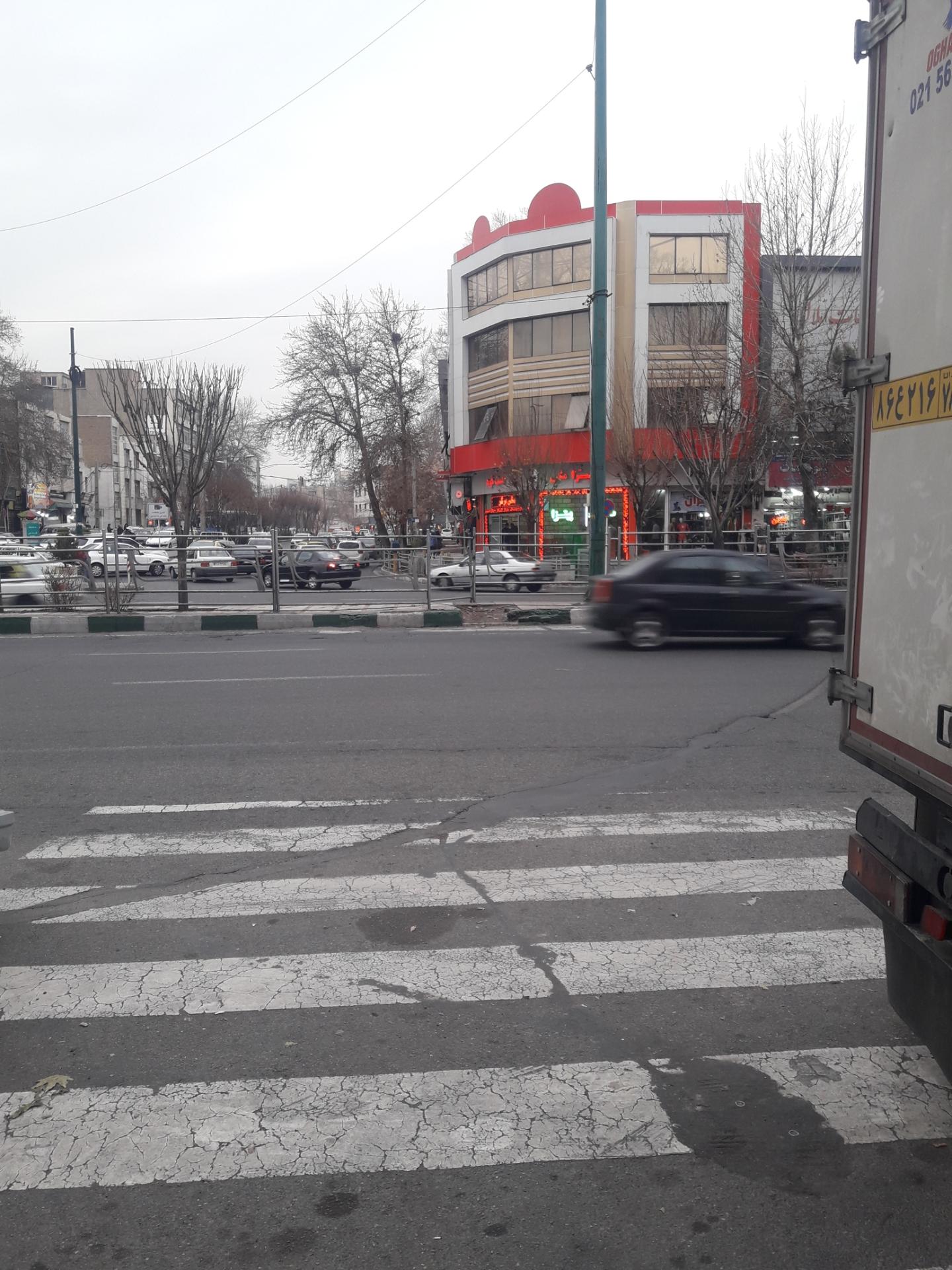 عکس پیتزا مگی برگر