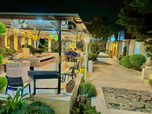 عکس رستوران باما